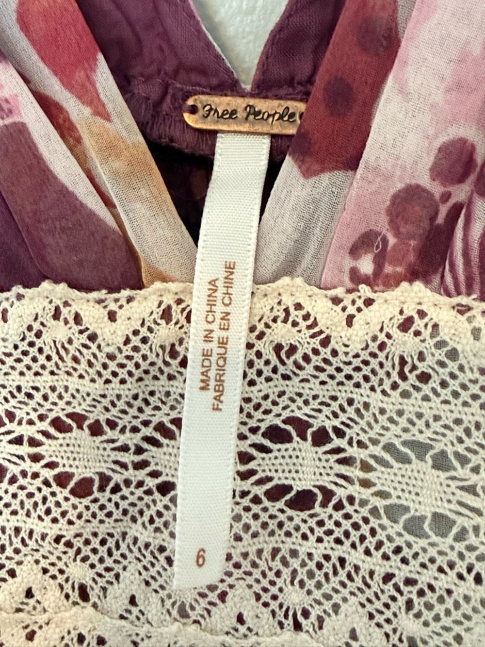 Free People Floral Lace Boho Midi Dress Size 6 Purple Pink Tiered Ruffle V Neck - Picture 2 of 12